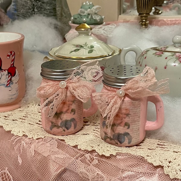 Pink Cottage chic salt and pepper shakers set