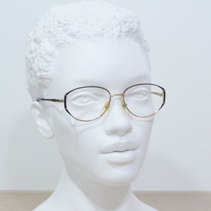 Vintage metal woman Eyeglasses xAFFER NOS unworn. Classic oval rx eyewar Black and golden 90s elagant gift old fashion googles spectacles