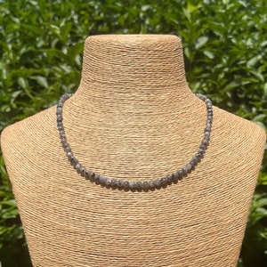 Labradorite Choker, Dainty Grey Crystal Necklace, Gemstone, Healing Crystals, Beaded Necklace, Minimalistic, Gift for Her, Handmade Jewelry