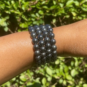 Hematite Bracelet, Healing Crystals, Mens Bracelet, Chakra Healing, Bracelets for Women, Gemstone Jewelry, 8mm, Beaded Grounding Bracelet