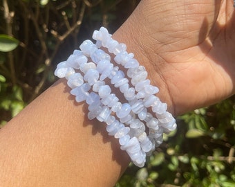 Blue Lace Agate Chip Bracelet, Healing Crystals, Blue Crystals, Gemstone Bracelets, Blue Bracelets, Beaded Bracelets, Unisex Summer Jewelry