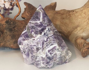 Ametista da sogno grande grezza lucidata a punta, piramide di cristallo, regali di cristallo, guarigione dei chakra Reiki, grandi cristalli, pietre preziose naturali, arredamento per la casa