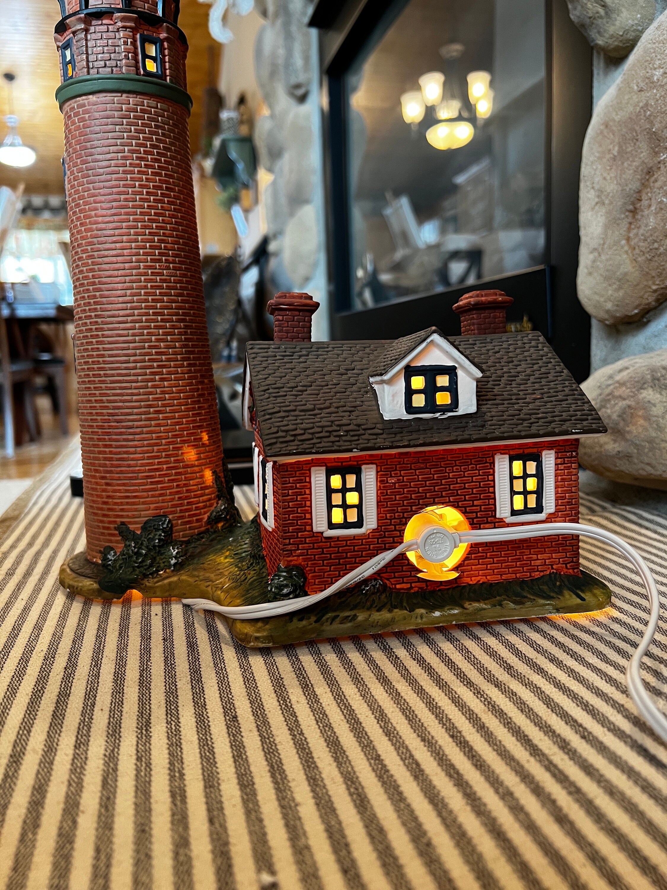 Harborside Village Porcelain Lighthouse, 9837931 Deluxe Limited Edition