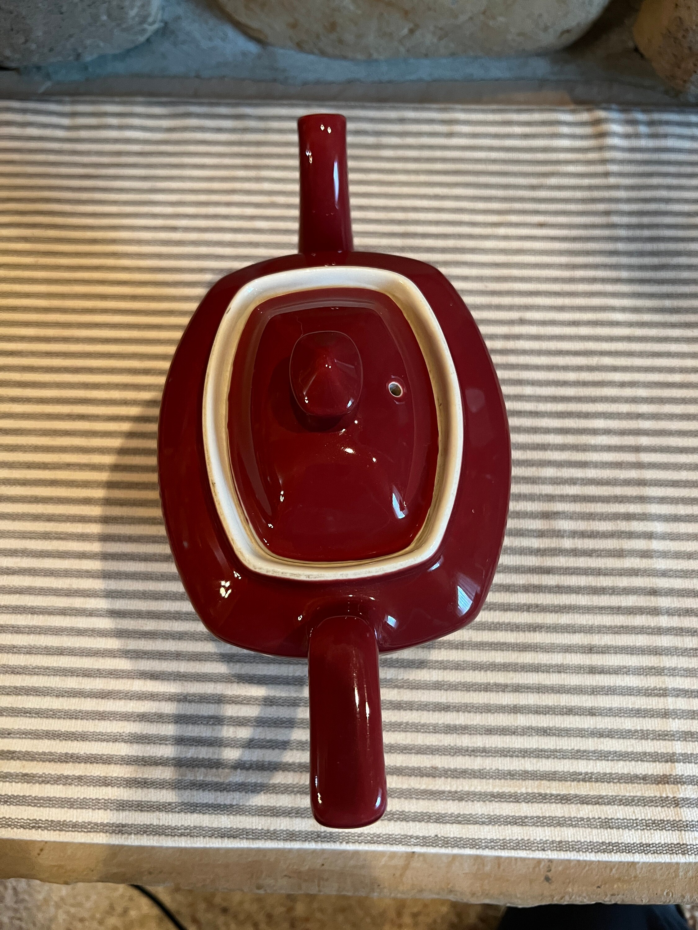 Vintage Maroon Hall Hollywood Teapot. Red, Burgundy, Rectangle With Art