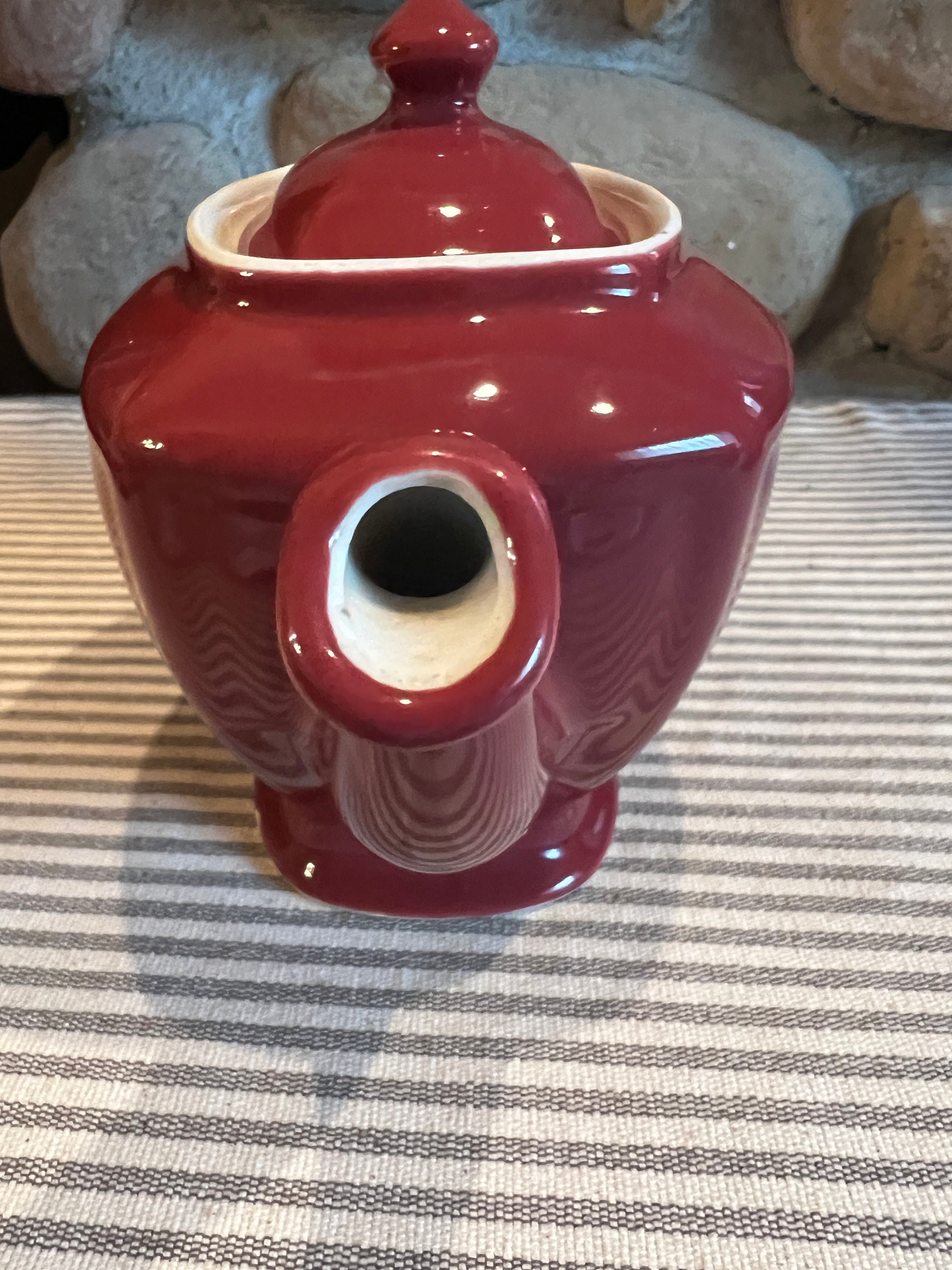 Vintage Maroon Hall Hollywood Teapot. Red, Burgundy, Rectangle With Art