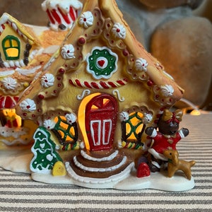 Sugar Plum Valley Limited Edition Lighted Porcelain Gingerbread House, 2001. Celebrations collectible house for Christmas village display image 9