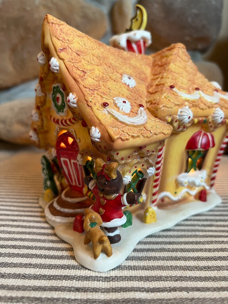 Sugar Plum Valley Limited Edition Lighted Porcelain Gingerbread House, 2001. Celebrations collectible house for Christmas village display image 6