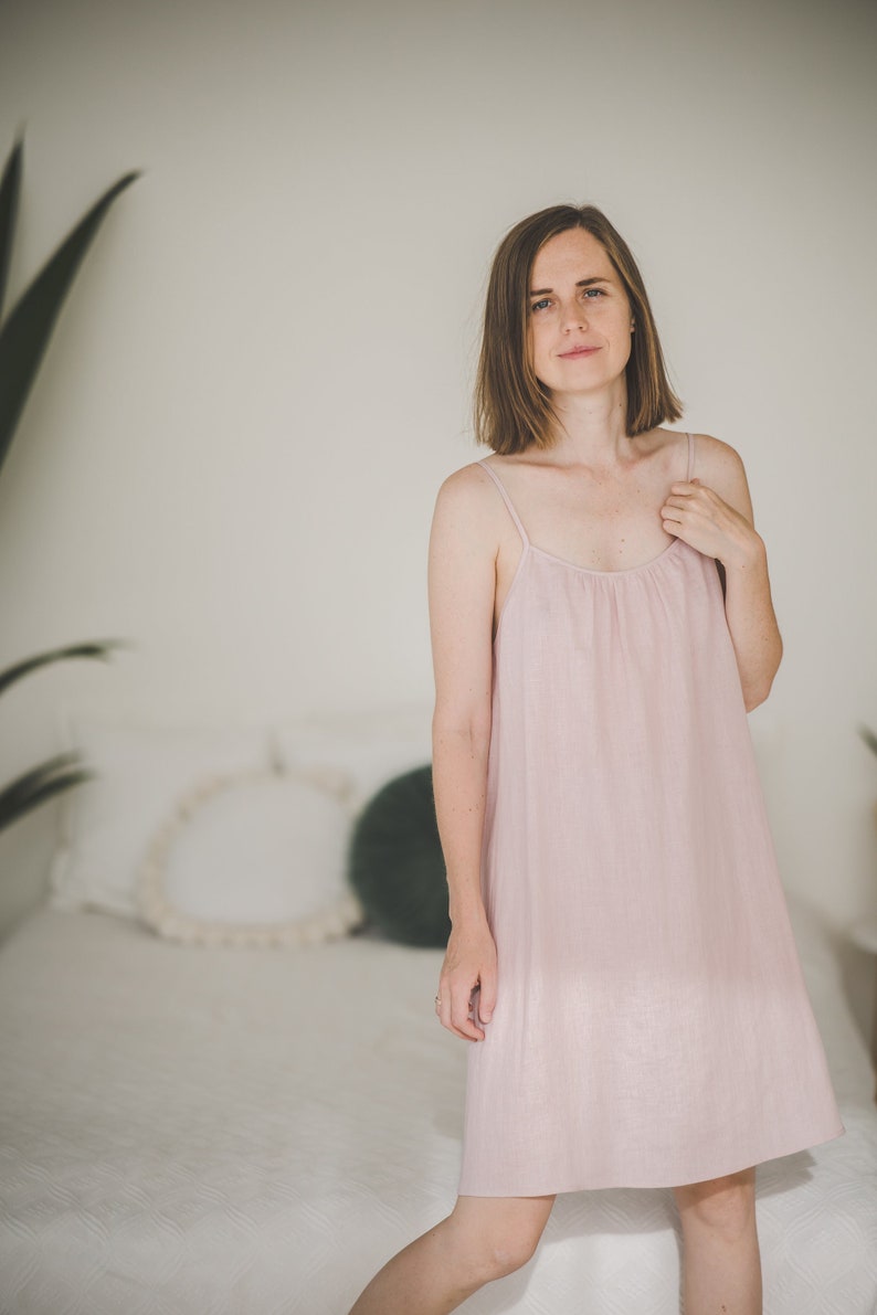 Bridal Linen cami robe, Camisole, Chemise de nuit en lin blanc, Vêtements de nuit pour femmes, Robe de nuit en lin, Robe de soirée slip, Robe de nuit de mariée, Cadeau Dusty pink