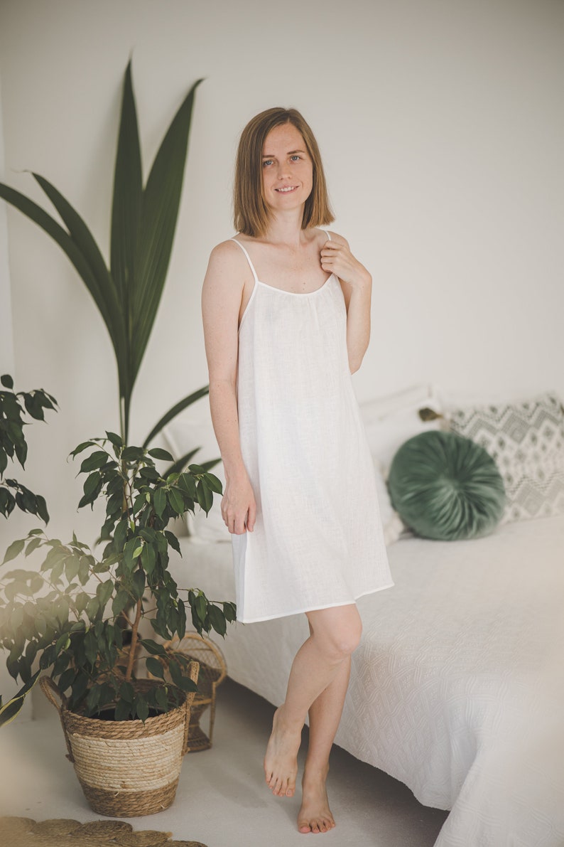 Bridal Linen cami robe, Camisole, Chemise de nuit en lin blanc, Vêtements de nuit pour femmes, Robe de nuit en lin, Robe de soirée slip, Robe de nuit de mariée, Cadeau image 1