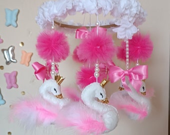Gepersonaliseerde roze zwaan baby mobiel prinses kamer tule wieg mobiel voor meisje kamer decor kraamcadeau roze baby mobiel moeder cadeau babyvilt