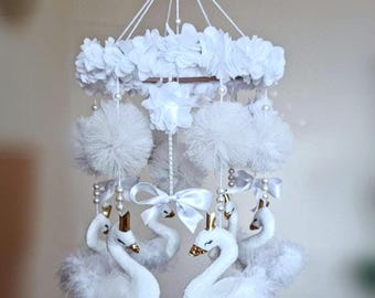 Móvil de cisne blanco para bebé, decoración de guardería de princesa cisne, decoración de habitación de niña cisne para baby shower y regalo para mamá, decoración de habitación de bebé princesa para recién nacido