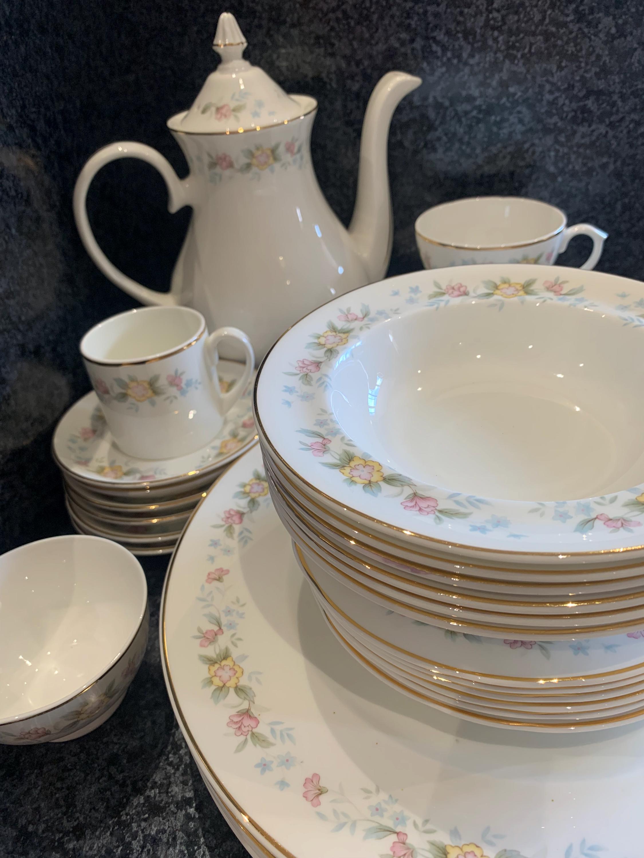 Mayfair dinnerware - Etsy 日本