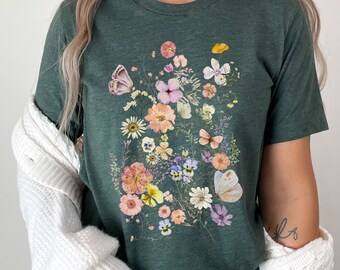 Boho pressade blommor grafisk t-shirt: Retro ängsmal naturkonst-tröja