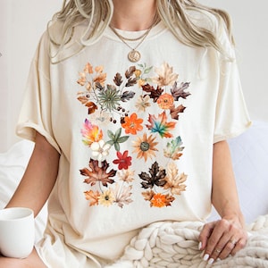 Fall Wildflower Leaves Comfort Colors Tee, Pressed Flowers, Shirt, Floral Tshirt, Flower, Gift for Women, Ladies Shirts, Best Friend Gift