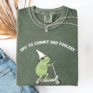 Listo para cometer tonterías de papá Fin de semana de travesuras de rana Para el papá que se ríe de los momentos cotidianos Camiseta Comfort Colors