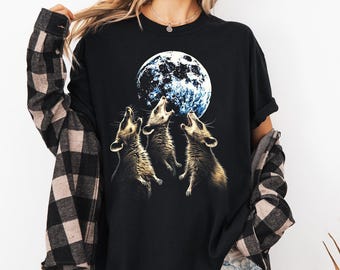 Komfort Farben Opossum Heulen am Mond T-Shirt, Retro Unisex T-Shirt
