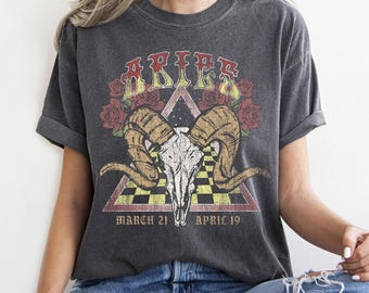 Camiseta vintage del zodiaco Aries, colores cómodos y gráficos celestiales