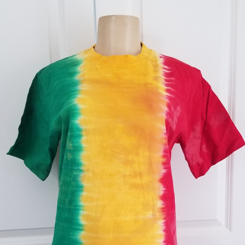 primitive tie dye shirt