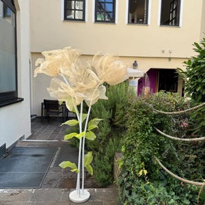 Giant Flower/Props for photo shoots/Luxury decor Flowers/Large Flowers/Flowers from Organza/SalonDecor/Hochzeit/Schaufenster