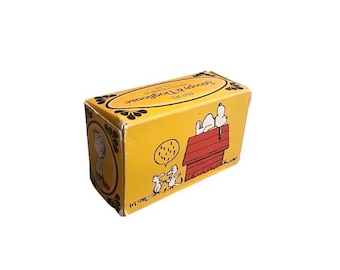 1969 PEANUTS Dekorative SNOOPY und Hundehütte Figur (Shampoo Flasche) AVON