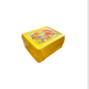 1983 RAINBOW BRITE Original Yellow Plastic Lunchbox With Handle
