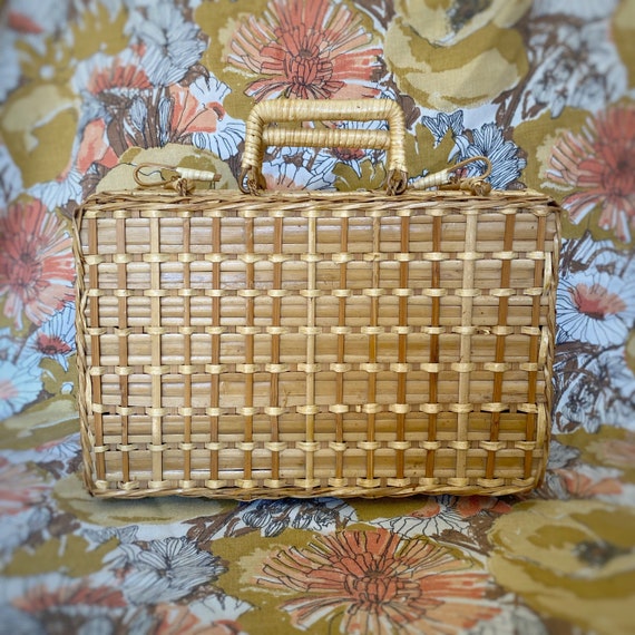 Vintage / Woven Basket / Wicker Suitcase / Rattan Pic… Gem