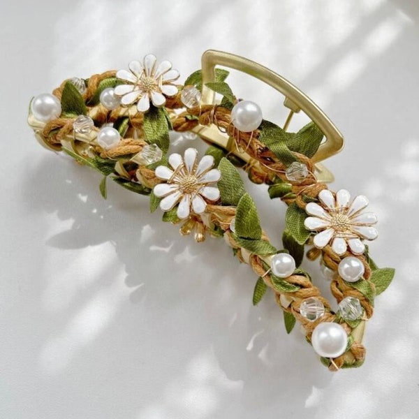 Flower Design Hair Claw Clip