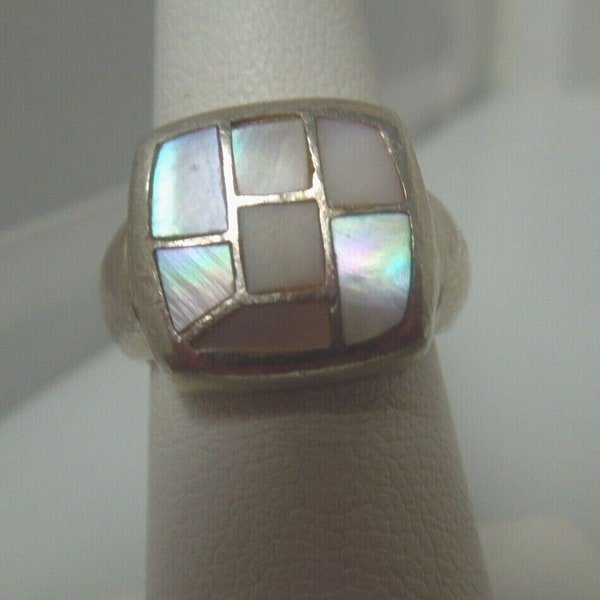r457  CFJ Sterling Silver Mother of Pearl Ring Size 6(USA) Signed