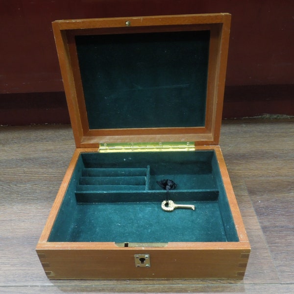 r355 Keepsake Green velvet Lined jewelry box with key, wooden birthday gift box