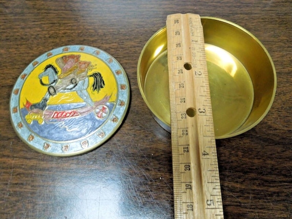 r591 Brass Enameled lid Round Trinket Box Vintage - image 4