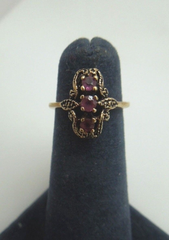 r238 10kt Rose Gold Ruby Ring Size 3.5(USA) Signed