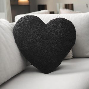 Almohada con forma de corazón negro, almohada con forma de corazón de sherpa, peluche, regalo de San Valentín, almohada de Halloween, almohada decorativa negra, idea de regalo de Navidad