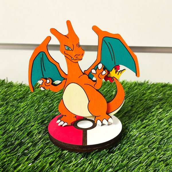 3D Colored Wooden Statue of Charizard, Pokémon, Geek Gift for Anime Fan, Customized Nerd Home Decor, Statuette Trophy, Poke Action Figure