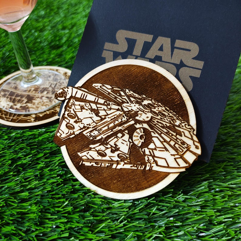 Ensemble de 6 dessous de verre en bois Star Wars, vaisseaux spatiaux, Millennium Falcon, Death Star, X-Wing, TIE Fighter, Star Destroyer image 4