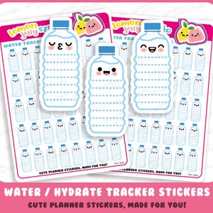 Op de afbeelding: Een vel met 36 schattige waterfles-planner stickers. De stickers zijn blauw en wit met een cartoon waterfles ontwerp. De stickers zijn gelabeld met "Water Track" en "Lemon Jelly".