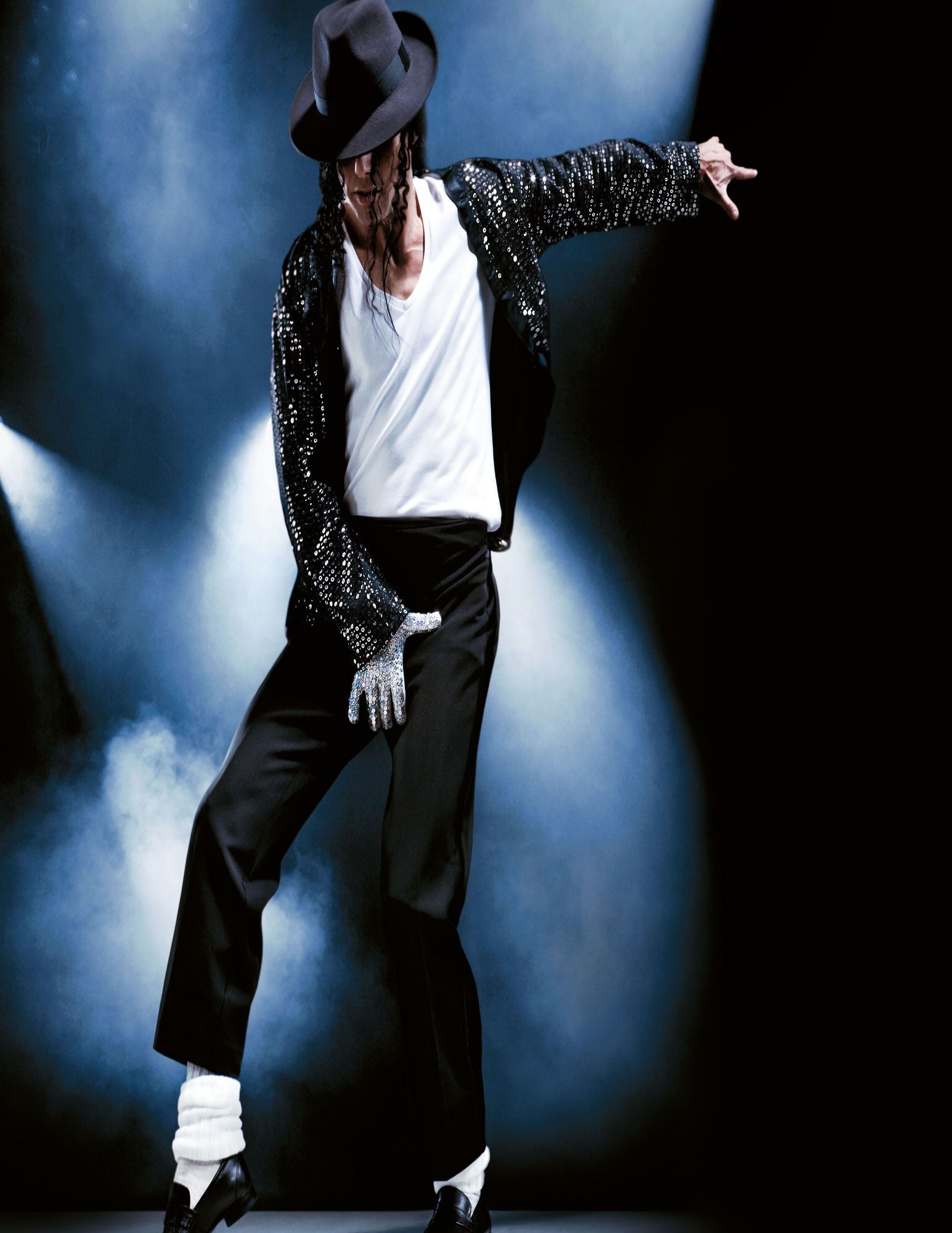 Michael Jackson Swarovski crystal encrusted glove from the Dangerous, Lot  #2684