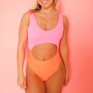 Badeanzug für den Sommer, High Waisted Bademode, angenehmer Badeanzug, ein Stück, Badeanzug handgefertigt. Badeanzug nach Maß