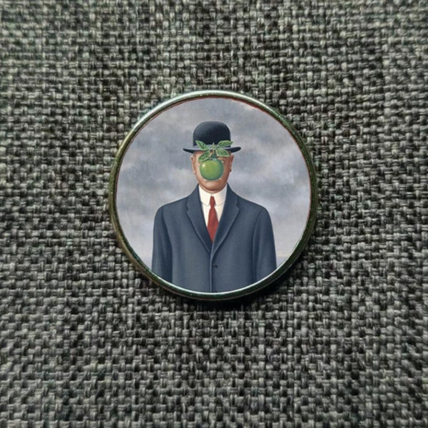 The Son of Man Lapel Pin Badge 25mm (Art, Painting, René Magritte)