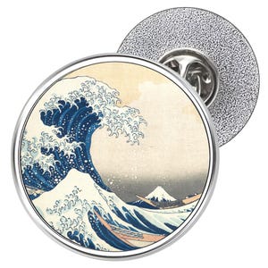 Great Wave off Kanagawa Lapel Pin, Hokusai Art Badge (25mm)