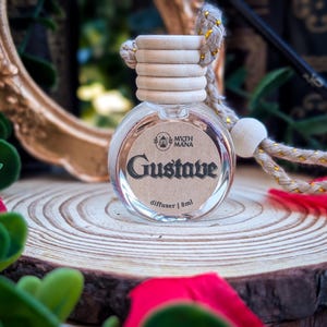 Gustave | Clair Obscur: Expedition 33 Inspired Car Diffuser | Worn Leather & Rosewood