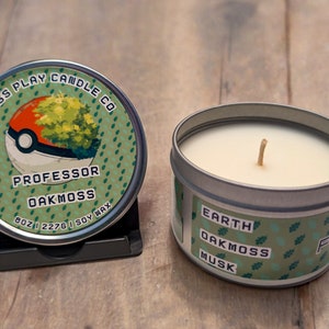 Professor Oakmoss 8oz Tin Candle | Earthy Oakmoss & Woods | Nostalgic Gamer Soy Candle