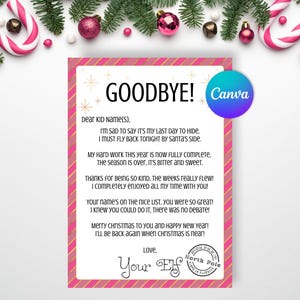 Puede incluir: Una tarjeta rectangular con un borde de rayas diagonales rosas y doradas que presenta el texto GOODBYE! seguido de un poema sobre un elfo que se marcha después de Navidad. La tarjeta incluye un sello oficial del Polo Norte y un logo azul de Canva.