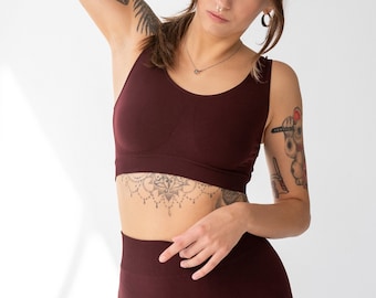 Marsala Seamless Top with Wide Straps: Versatile Comfort for Sport, Yoga, and Everyday Chic