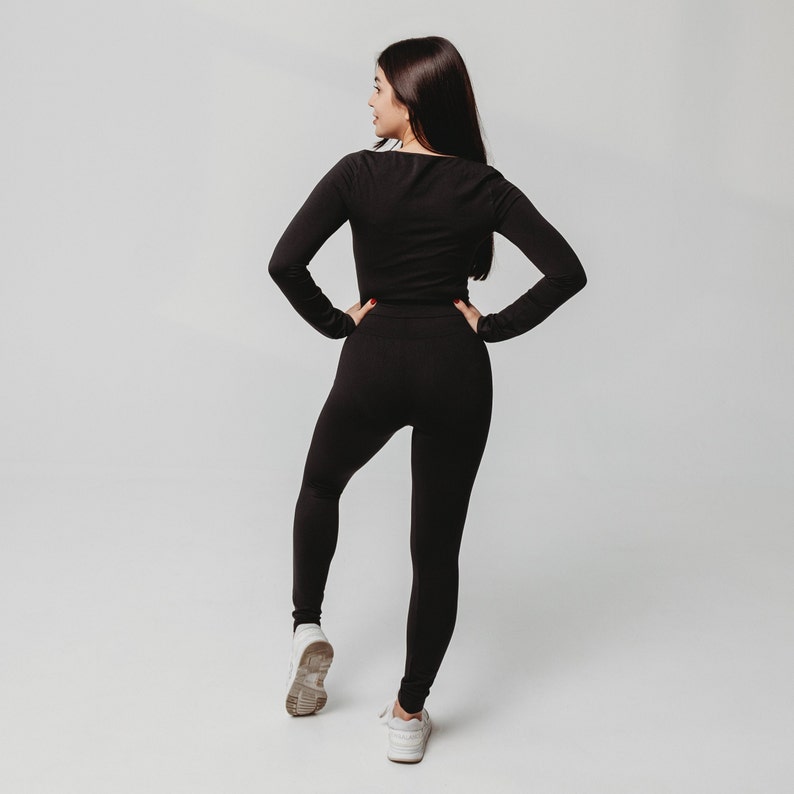 Crop Tops,festival clothing,Trendy clothes,long sleeve crop top,black crop top,cut out crop top,gift for her,Rave outfit,stretching outfit,seamless crop top,clothes for gym,sport crop top,yoga outfit