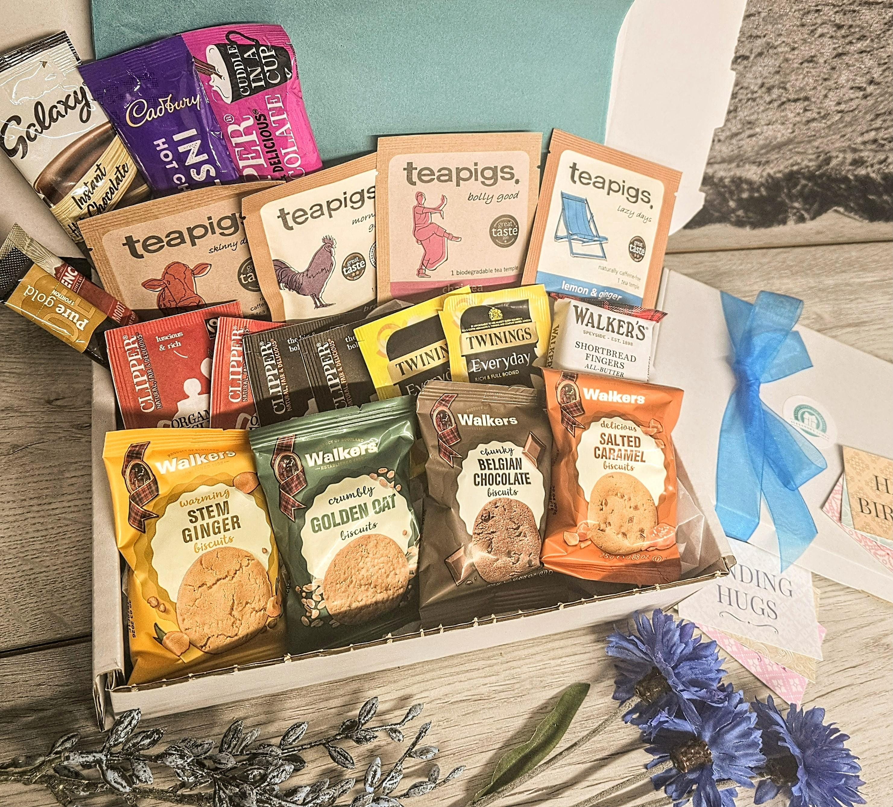 Luxury Tea & Biscuits Gift Hamper, Personalized Treat Box - Etsy Luxury Tea & Biscuits Gift Hamper, Personalized Treat Box - Etsy