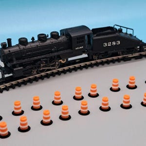 40 PC Pack - N Scale Traffic Barrels 1:160 Scale Model Railroad Street Barrels Safety Road Barrels