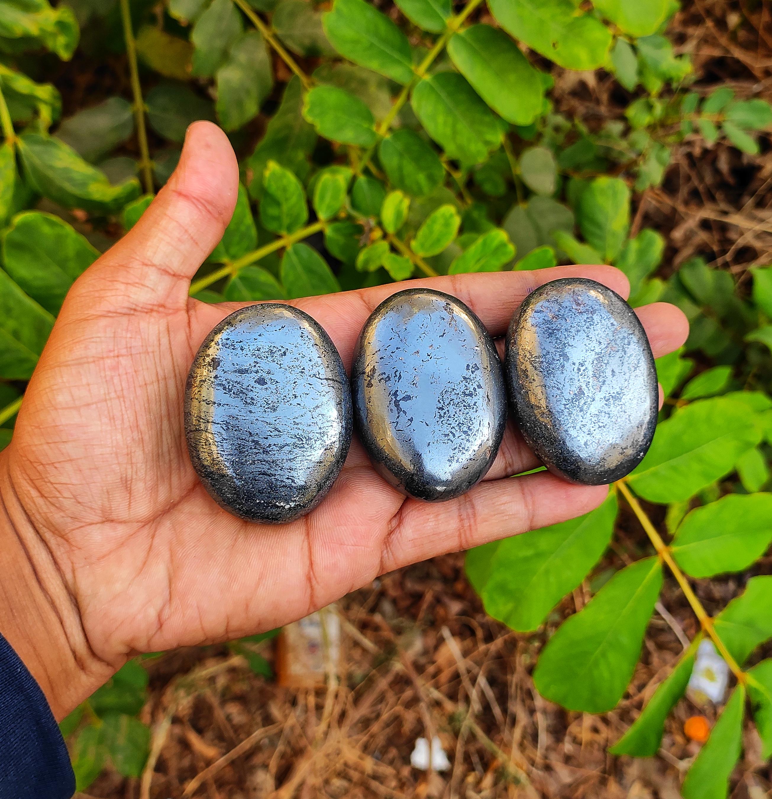 Hematite Palm Stone | Polished Pocket hematite | Grounding Meditation | Natural healing crystals Gift