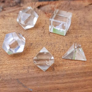 Clear Quartz Sacred Geometry Crystal Set | 5 pcs Crystal Quartz Platonic Solids | Healing Stones for Chakra Balancing