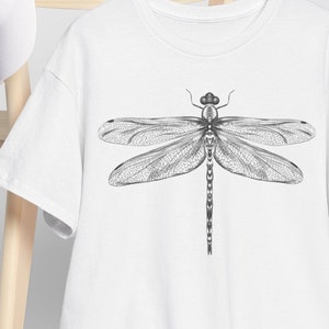 Dragonfly in Black and White Unisex Heavy Cotton Tee