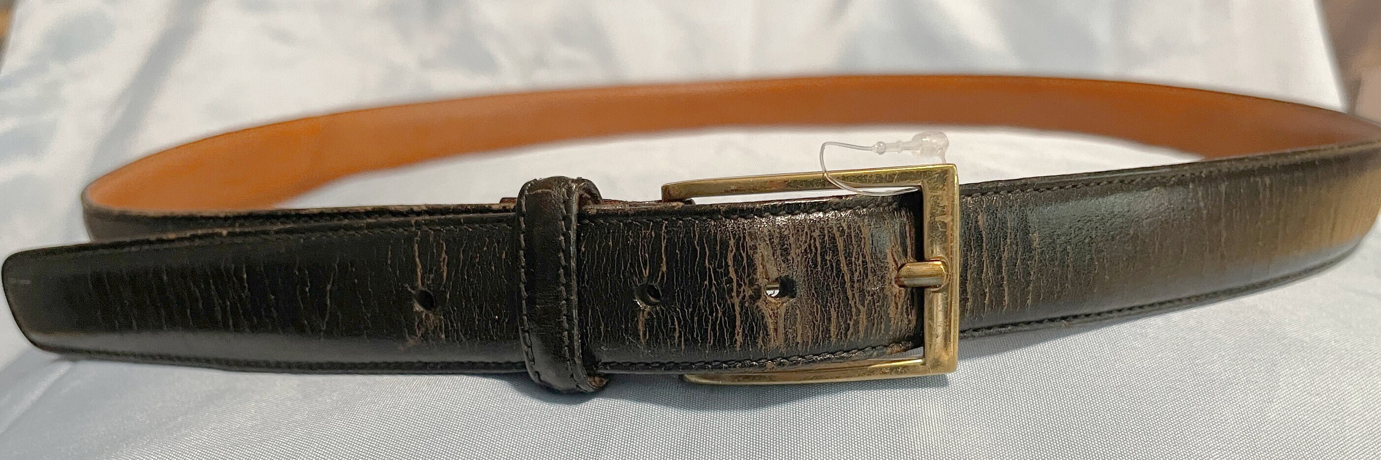 Saks Fifth Avenue Black Leather Belt Women\'s size 34 Width - 1 inch Saks Fifth Avenue Black Leather Belt Women main image 2